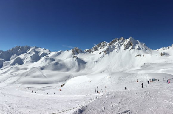 Taxi pour transfert vers station de ski